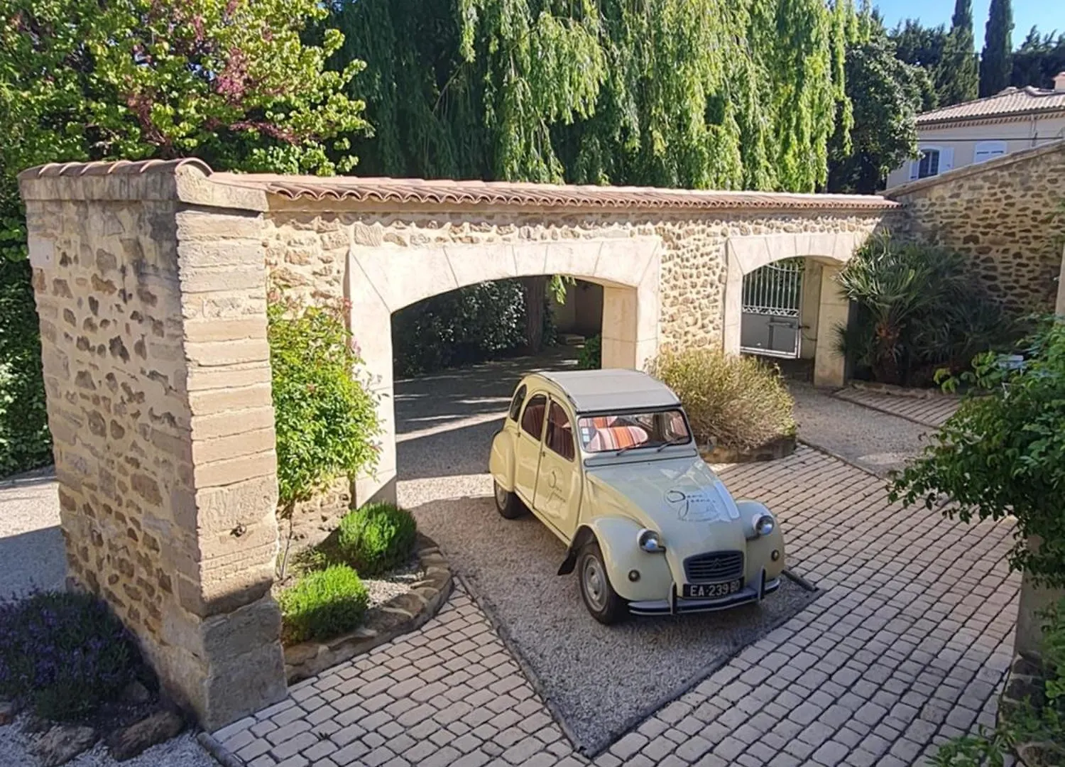 Le Mas De La Dame Jeanne Grillon France